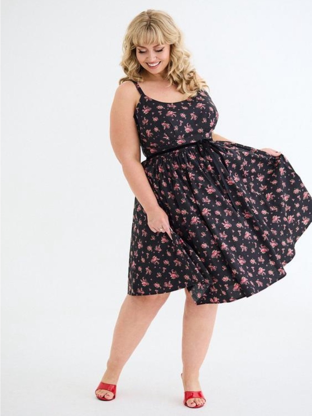 Torrid Retro Chic Vintage Bombshell Floral Plus Size Dress 00 Large NWT